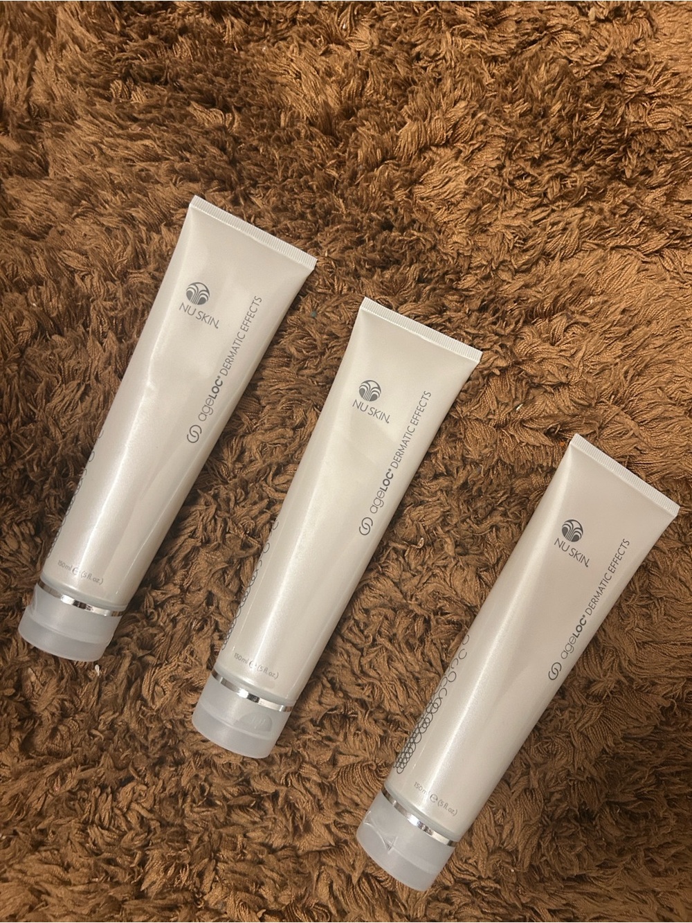 Skin Daily Cleansing Gel – White